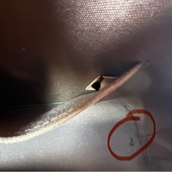 Louis Vuitton Alma BB - Picture 7 of 9